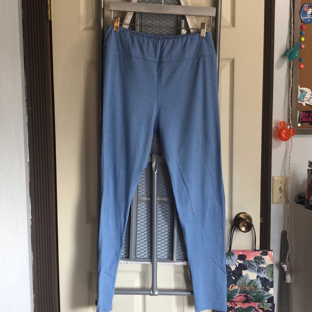 LulaRoe Leggings Tall & Curvy Light Blue